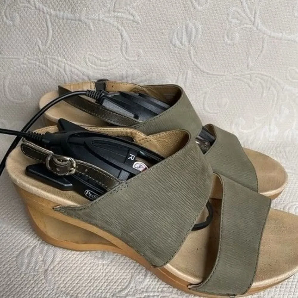 Dansko Tamia‎ Textured Nubuck Leather Wooden Wedge Sandals Women Size 40/US9.5
